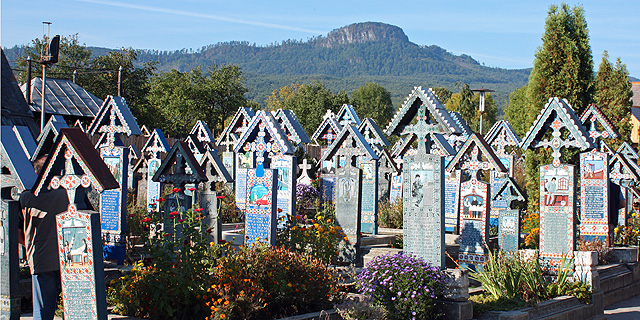 מנוחה נכונה: בתי הקברות היפים בעולם