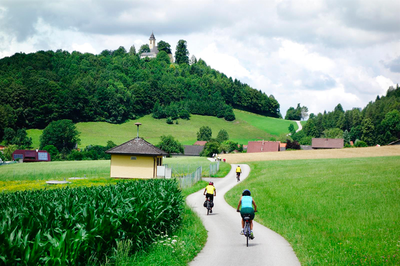 מסע אופניים באזור בוהמיה בצ'כיה 