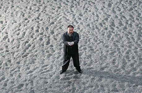 האמן איי וייוויי 