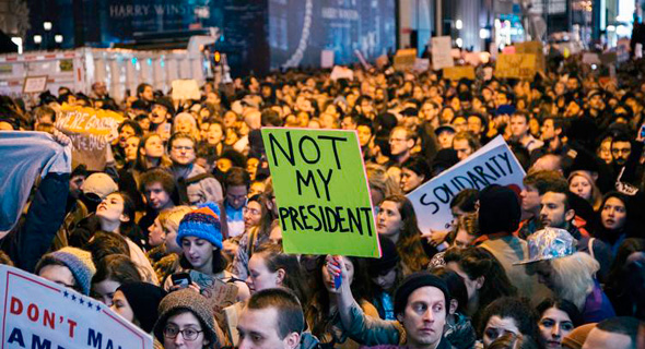 ההפגנה בניו יורק. "הוא לא הנשיא שלי", צילום: אי פי איי