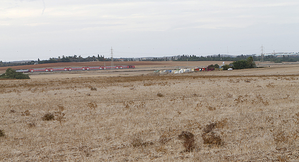 שטח מיועד ל שדה תעופה בין בני ציון ל כביש החוף ליד שמורת בני ציון, צילום: עמית שעל