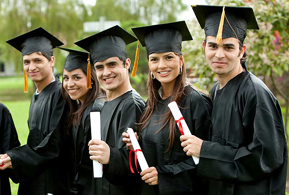 Graduating students (illustration). Photo: Shutterstock