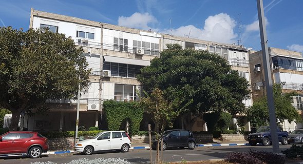 הבניין ברחוב פנקס בתל אביב. היו"ר היזם דאג שיוכרז בניין מסוכן