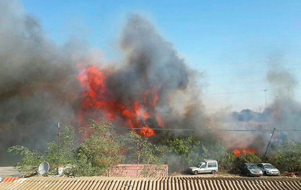 שריפה באזור המוסכים בחיפה