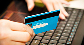 Israelis love online shopping but are wary of fraud (illustrative). Photo: Shutterstock