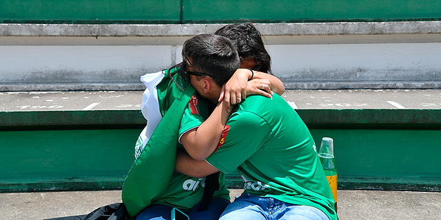 לאחר האסון: עולם הכדורגל מתגייס למען שאפקואנסה