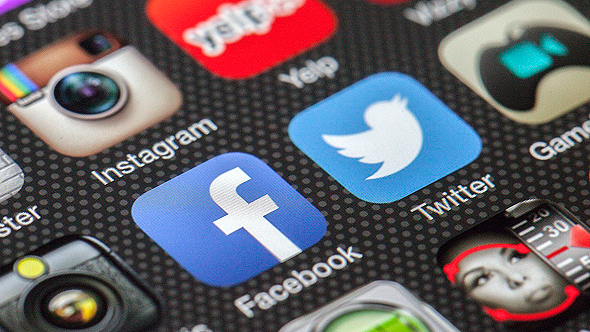 Facebook and Twitter. Photo: Pixabay