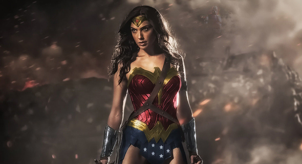 גל גדות כוונדרוומן בסרט באטמן נגד סופרמן