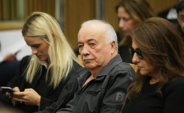 אליעזר פישמן באחד הדיונים בבית משפט המחוזי בת"א