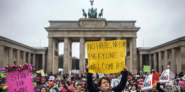 מפגינים בברלין, צילומים: אם סי טי