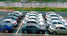 מגרש מכוניות רכבים שלחברת ליסינג, צילום: יריב כץ