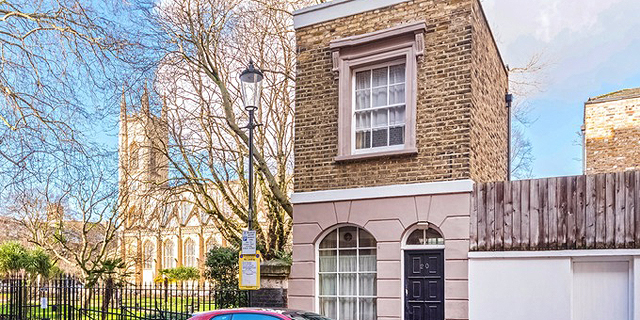  הבית הכי קטן בלונדון מוצע למכירה. לא תאמינו כמה הוא עולה