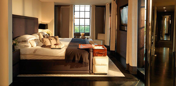 חדר שינה בדירת היוקרה, צילום: marriot hotels