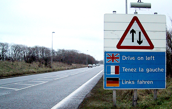 נהיגה בצד שמאל בבריטניה