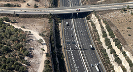Israeli tollway Highway 6. Photo: Amit Sha'al