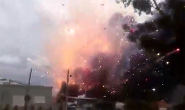 הפיצוף במחסן הזיקוקים