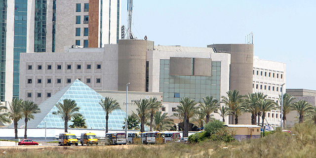 בניין עיריית אשדוד, צילום: גדי קבלו
