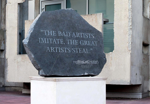 יצירה של אמן הרחוב בנקסי Picasso Quote