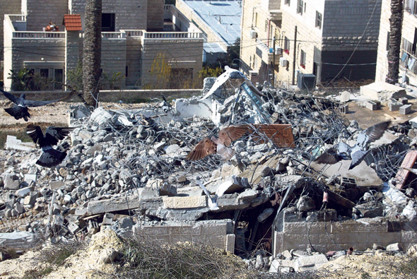 הריסת בנייה בלתי חוקית בשכונת בית חנינא