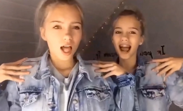 התאומות ליסה ולנה מאנטלר, כוכבות מיוזיקל.לי, צילום: youtube