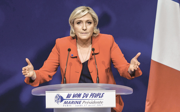מרין לה פן. מועמדת הימין הקיצוני לנשיאות בצרפת