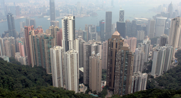 גורדי שחקים בהונג קונג, צילום: ערן גרנות