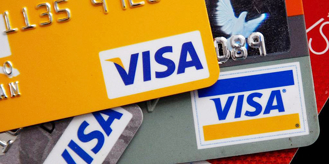 משקי בית משלמים יותר עמלות על כרטיסי אשראי מאשר על עמלות עו&quot;ש