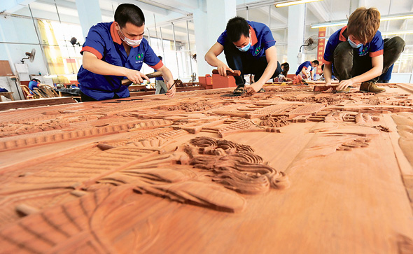 ייצור פריטים מרוזווד בסין, צילום: איי אף פי