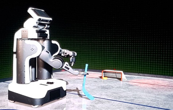 רובוט לומד לשחק הוקי, צילום: ליאור באקאלו