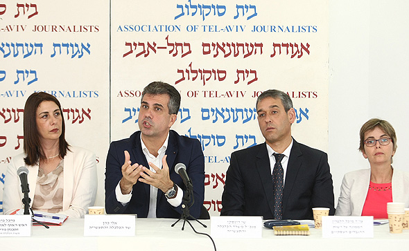 שר הכלכלה אלי כהן מסיבת עיתונאים, צילום: אוראל כהן