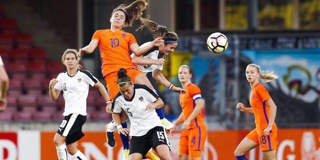 כדורגל נשים: הקבוצות המצליחות ביותר הן אלה עם הכי הרבה שחקניות זרות