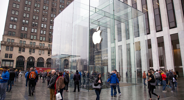 An Apple store in New York. Photo: Bloomberg