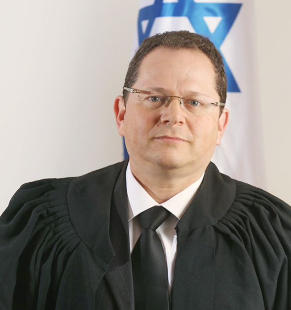 אפרים צ'יזיק שופט בית משפט השלום חיפה