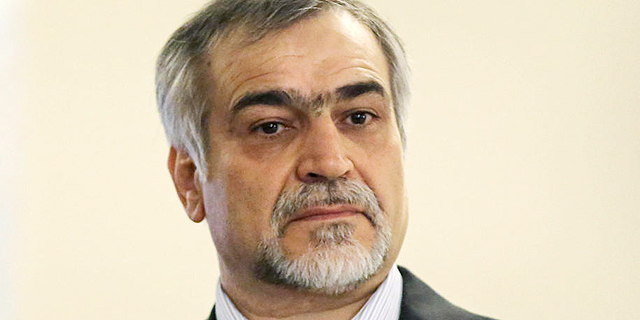 נשיא איראן מסתגר לאחר האשמות בשחיתות פיננסית נגד אחיו