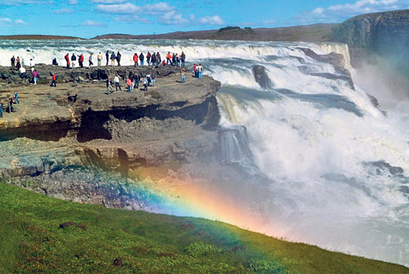 מפל גולפוס באיסלנד. התיירות היא תחום היצוא העיקרי