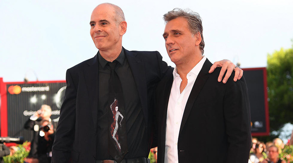 מימין: השחקן ליאור אשכנזי והבמאי שמוליק מעוז בפרימיירה של הסרט פוקסטרוט