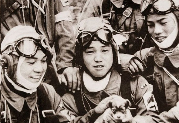טייסי התאבדות יפניים, אוקינאווה, 1945