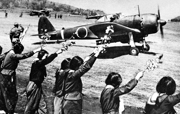 מטוס יפני ממריא למשימת התאבדות, צילום: priroda.cz