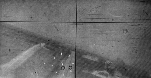 מצלמת תותח של מטוס מצרי, בתקיפת שדה תעופה של צה"ל בסיני, צילום: testpilot.ru