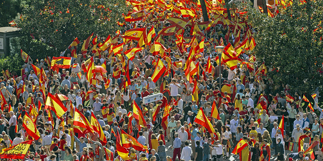 הפגנות ענק ברחבי ספרד נגד עצמאות קטלוניה
