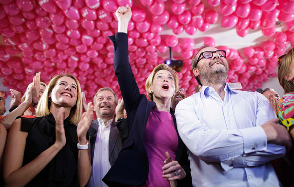 תומכים של קורץ חוגגים את הניצחון, צילום: איי אף פי