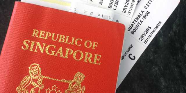 מדוע מוכרת סינגפור את פרטיות אזרחיה? 