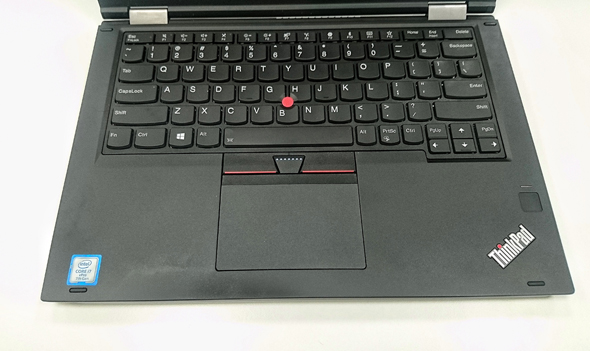 לנובו ThinkPad Yoga 370 לפטופ לפטופים 3, צילום: ניצן סדן