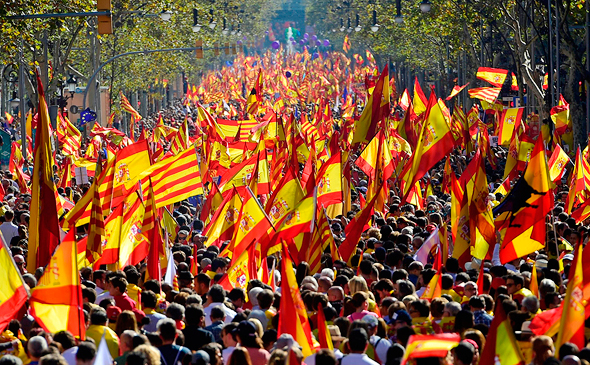 הפגנה בברצלונה נגד פרישת קטלוניה, צילום: איי אף פי