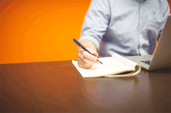 האם סטודנטים יחזרו להשתמש בדף ועט?, צילום: StartupStockPhotos