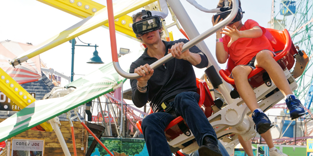 Visual Reality Headsets Are Coming to Amusement Parks