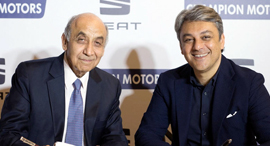 Left to right: Champion Motors Chairman Itzhak Swary and SEAT executive chairman Luca de Meo. Photo: