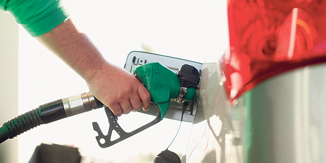 בשורה לנהגים: הדלק יוזל בתחילת ינואר בשיעור של 18 אגורות לליטר