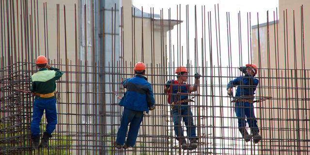 אחרי עשור בארץ: 3,200 פועלי בניין סינים יידרשו לעזוב ביוני