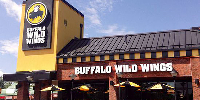 רשת המסעדות האמריקאית Buffalo Wild Wings נרכשה ב-2.9 מיליארד דולר